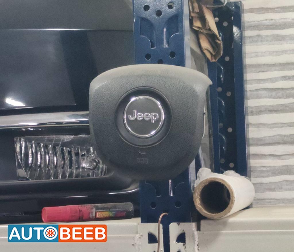 Cabin  Steering Wheel Jeep Grand Cherokee