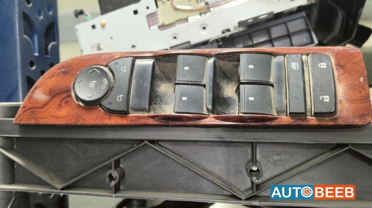 Cabin  Control buttons Chevrolet Tahoe