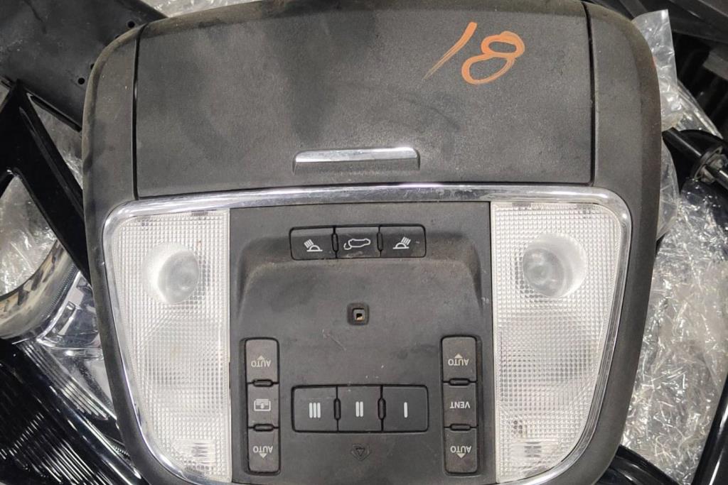 Lights Cabin Light  Jeep Grand Cherokee