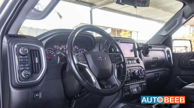 Chevrolet Silverado 2021