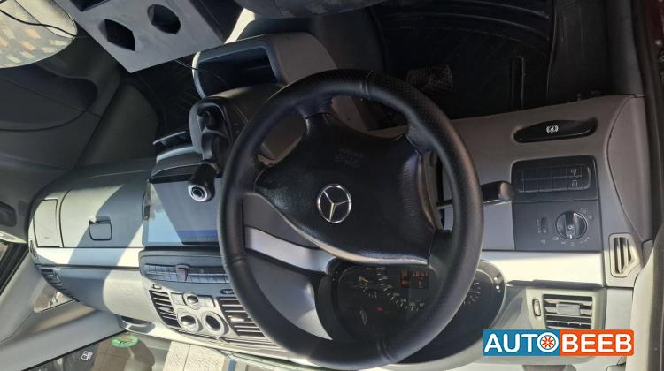 مرسيدس بنز  2005