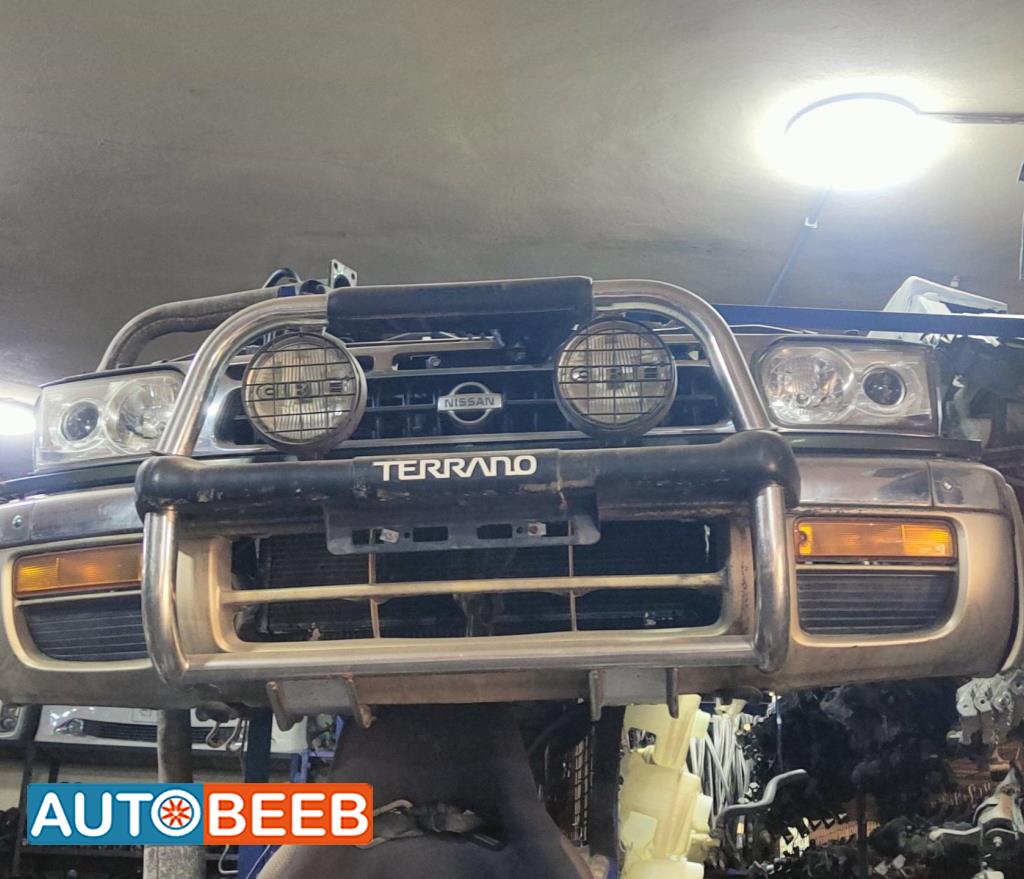 Body  Bumper Nissan Terrano