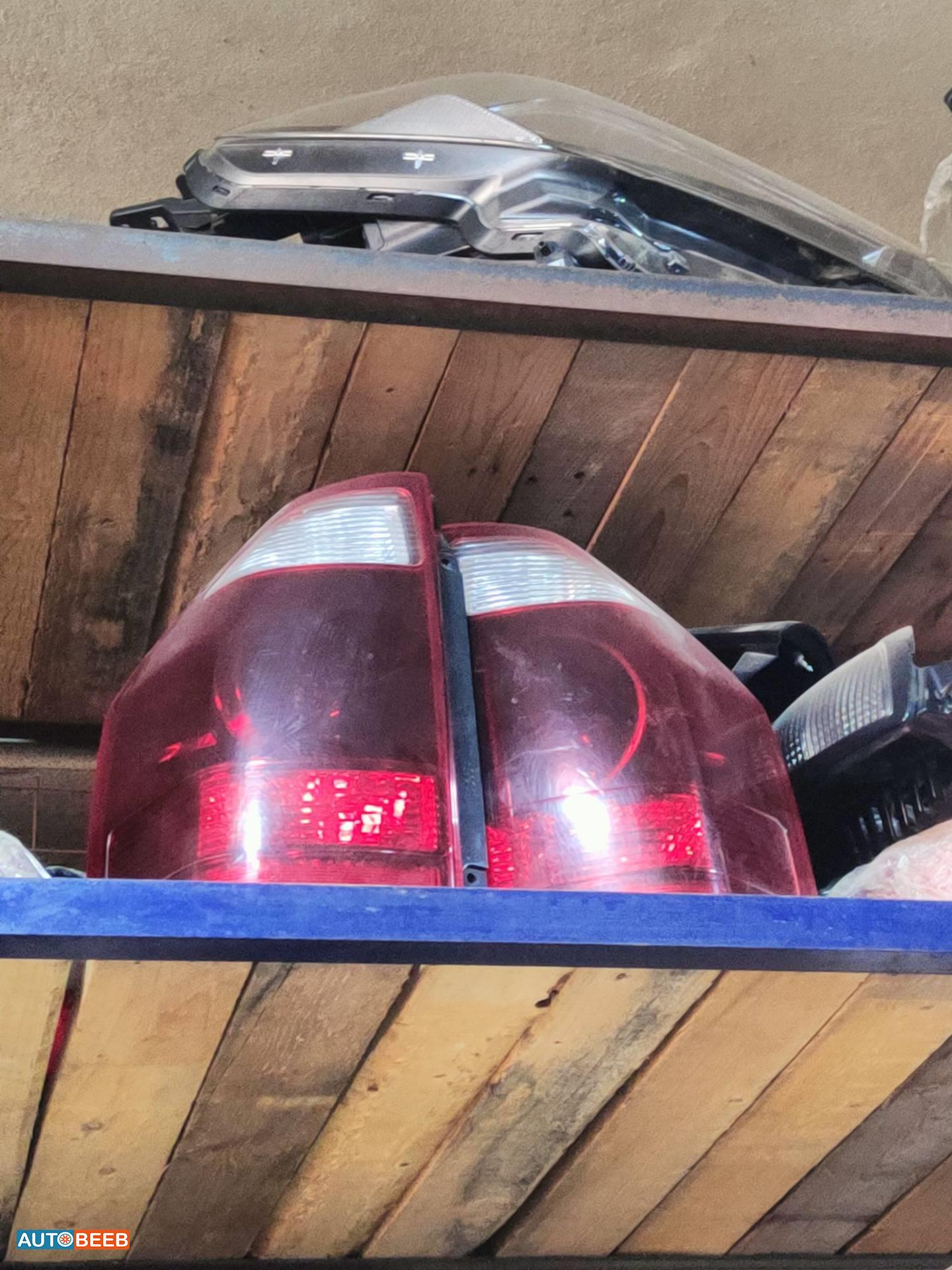 Lights Rear light Mitsubishi Pajero