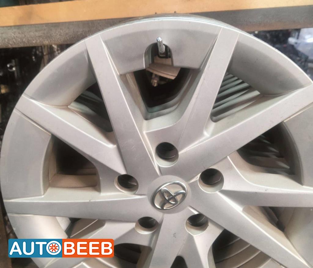 Wheel and Rims Wheel Covers  Toyota Prius