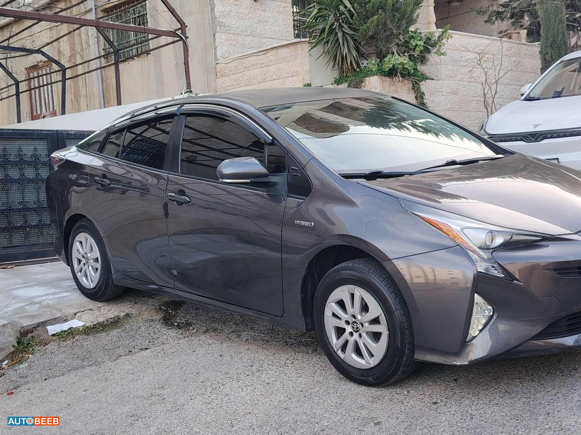 تويوتا بريوس 2017