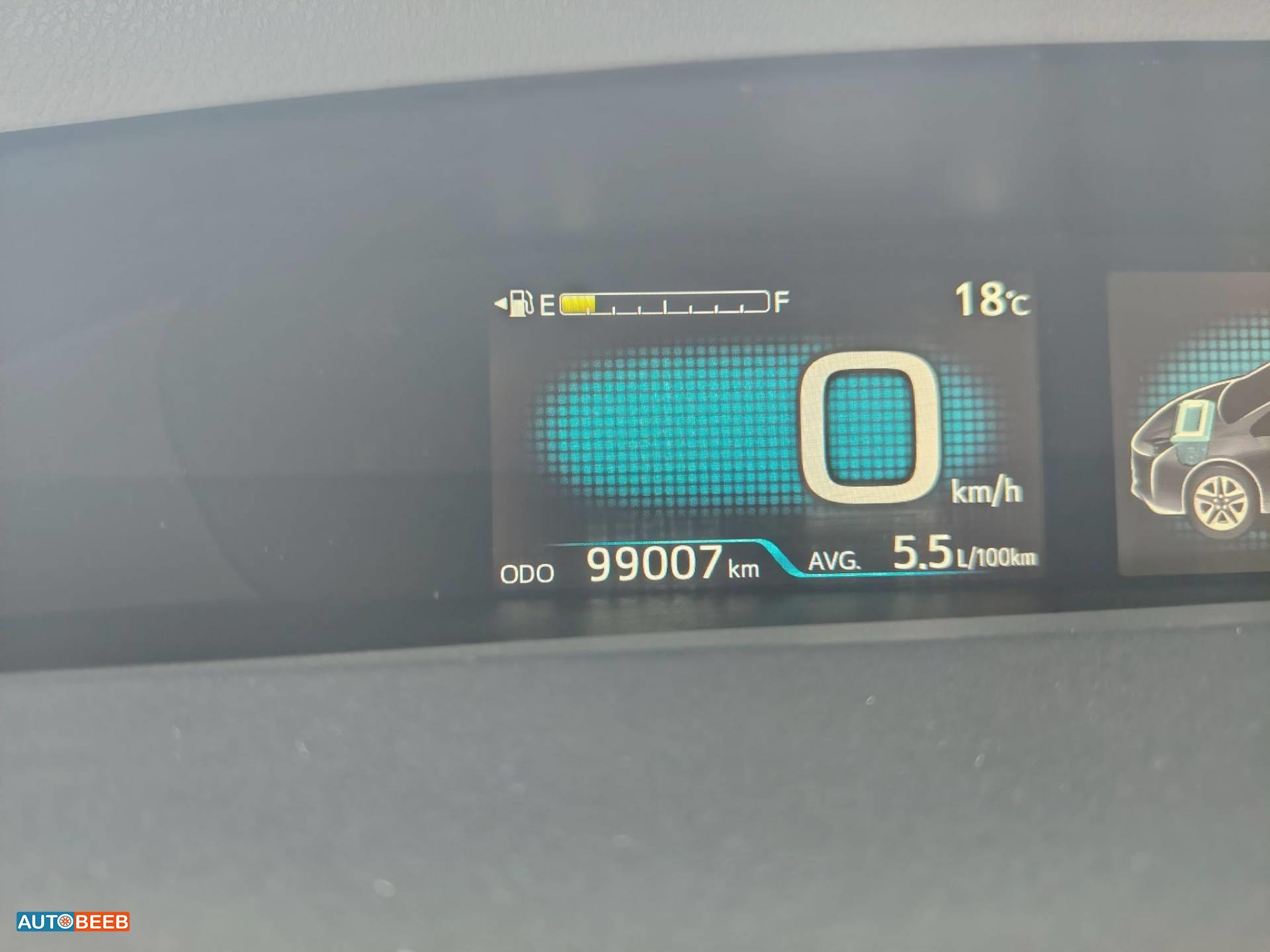 تويوتا بريوس 2017