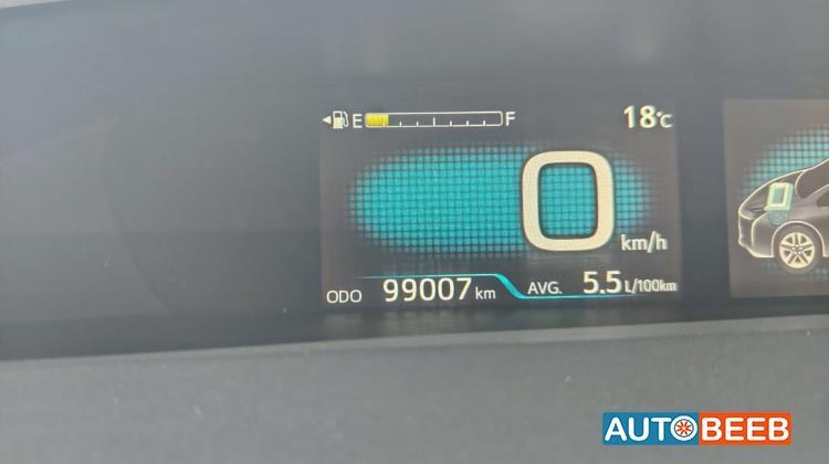 تويوتا بريوس 2017