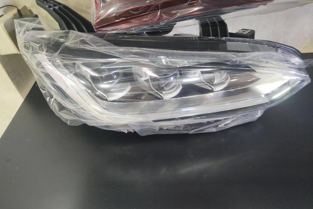 ضوء امامي يمين بي واي دي E2 2022 2023 2024 2025