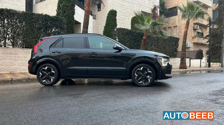 كيا نيرو 2024