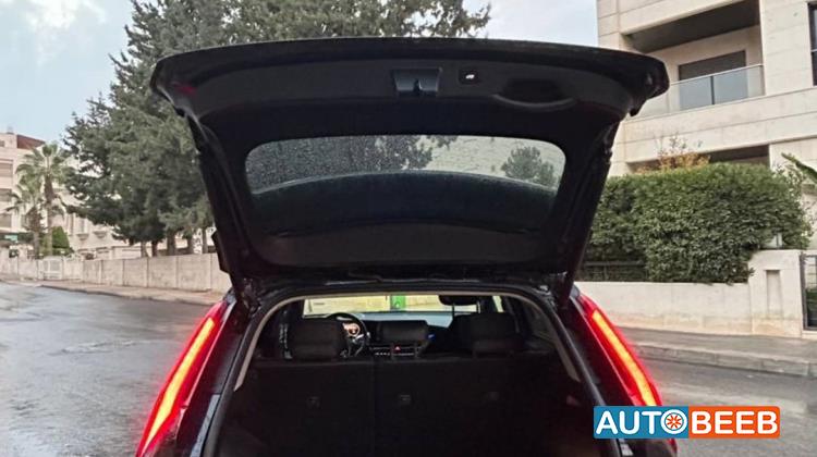 كيا نيرو 2024