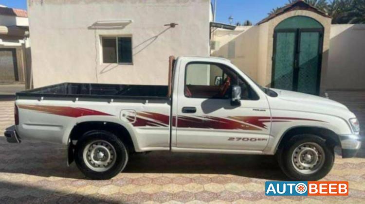 تويوتا هيلوكس 2004