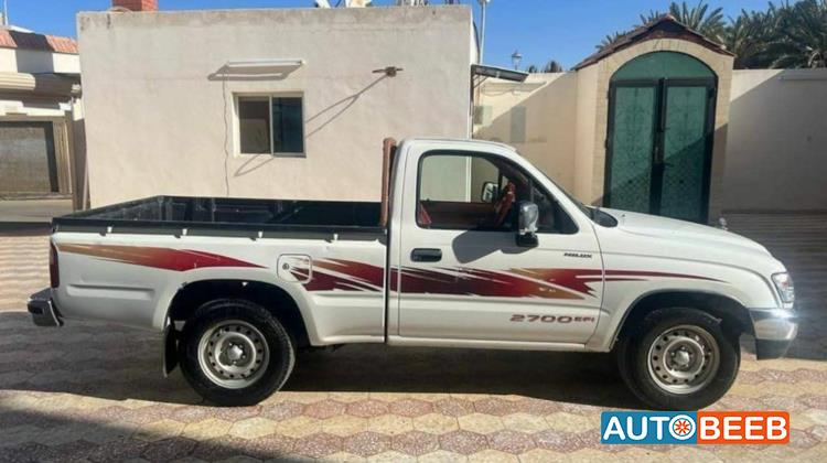 تويوتا هيلوكس 2004