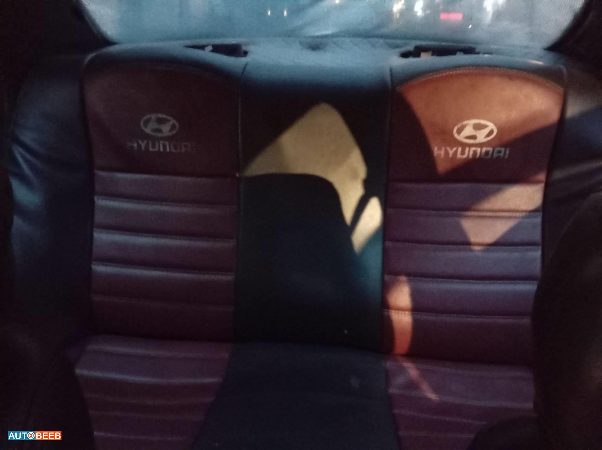 هيونداي افانتي 1995