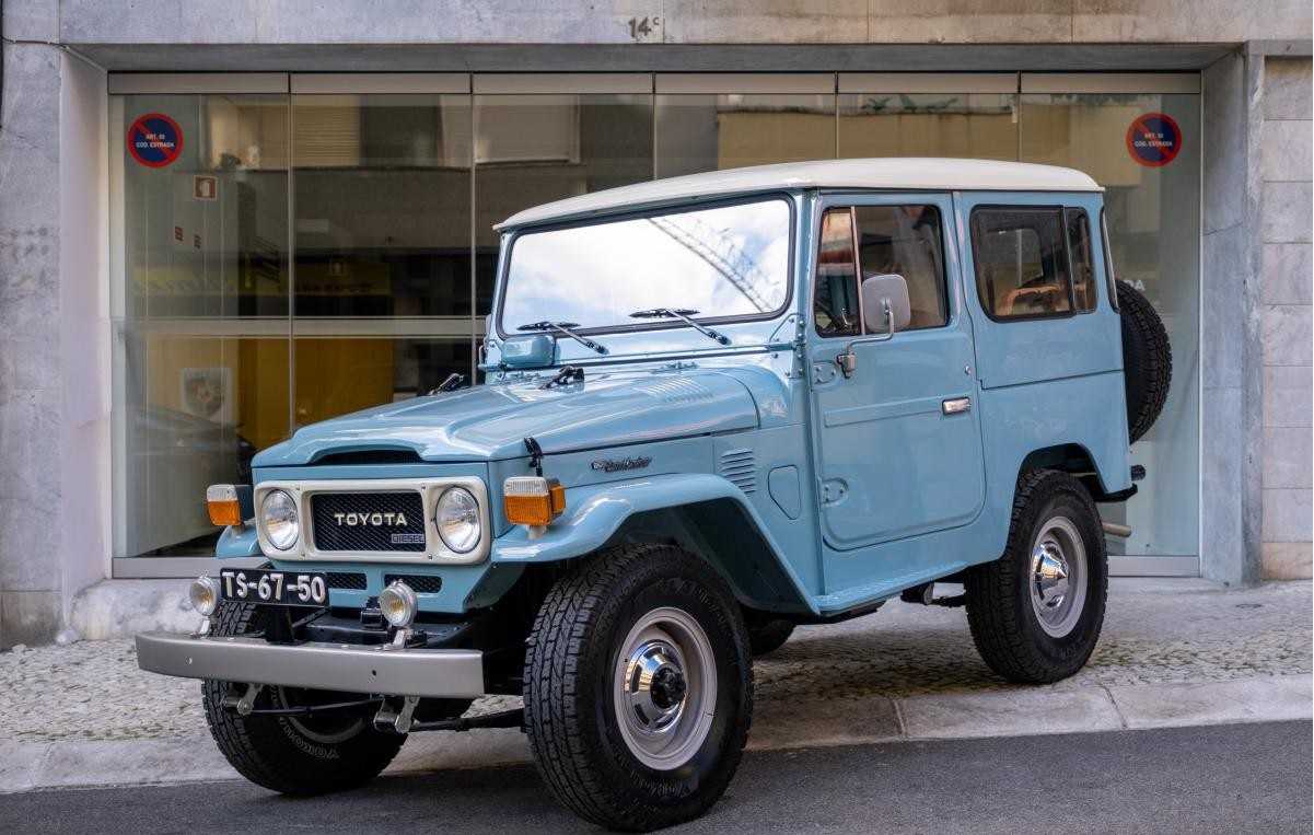 تويوتا افالون 1980