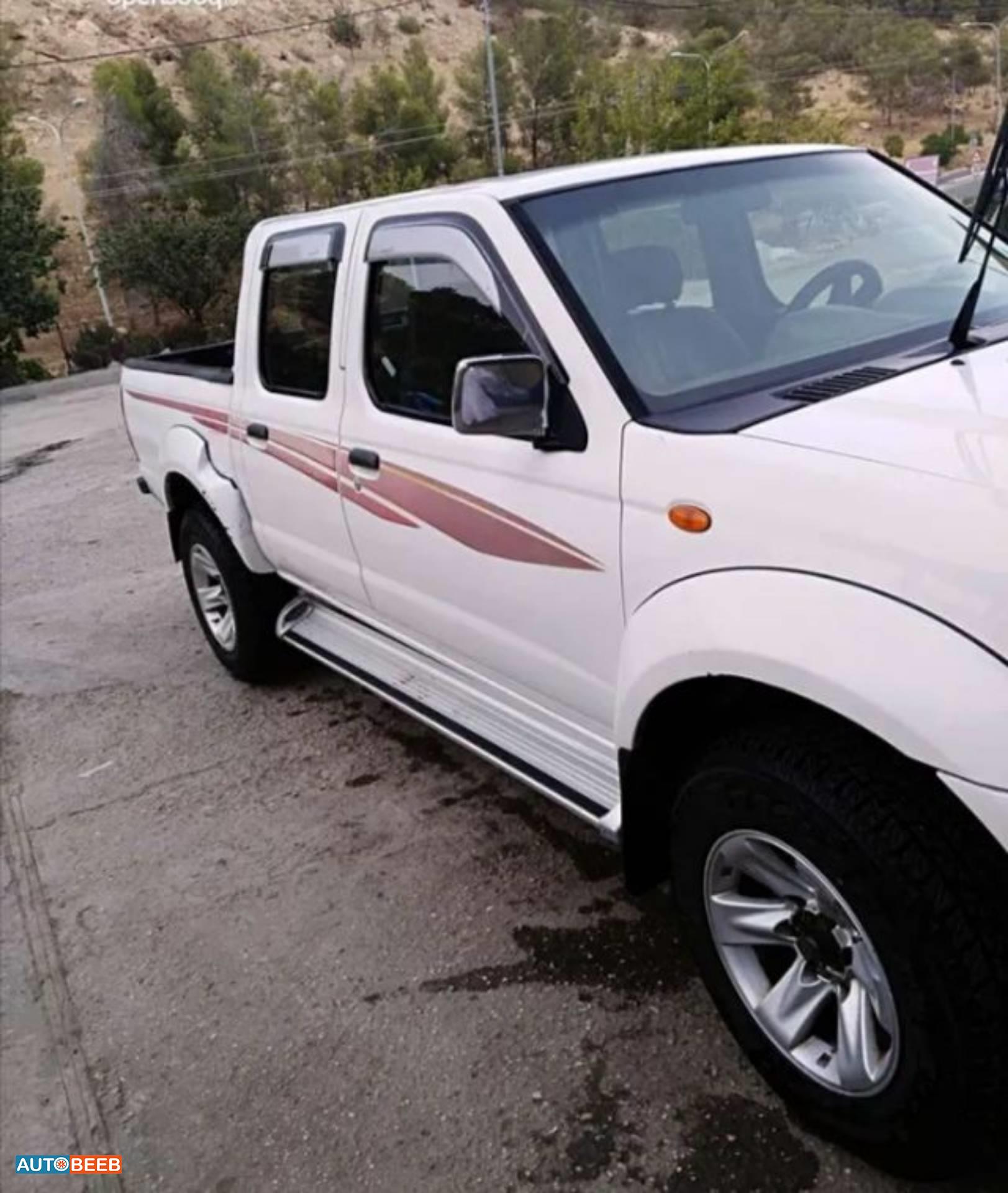 نيسان ددسن 2008