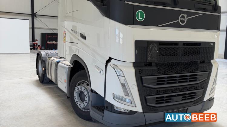 Tractor Unit Volvo 2022