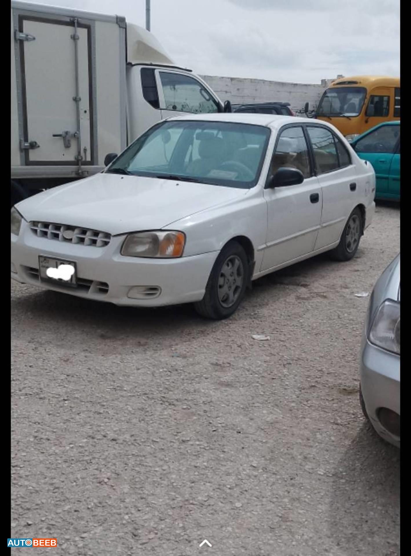 Hyundai Accent 2000