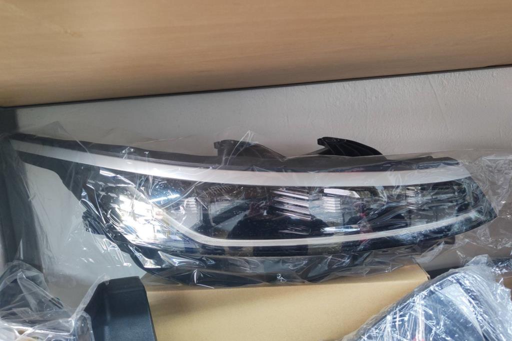 ضوء امامي يمين شمال بي واي دي ديستروير 2024 2025