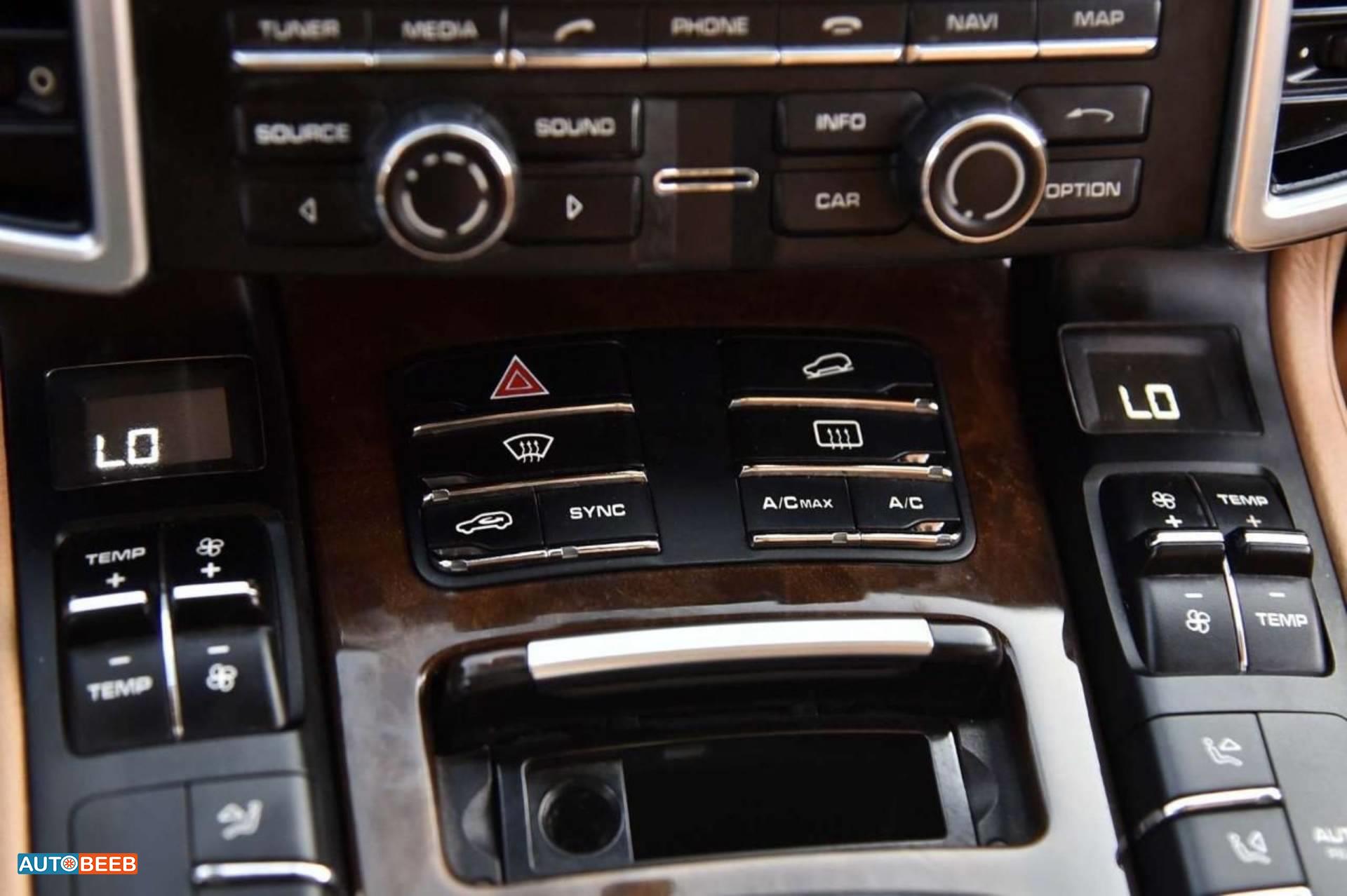 Porsche Cayenne 2014