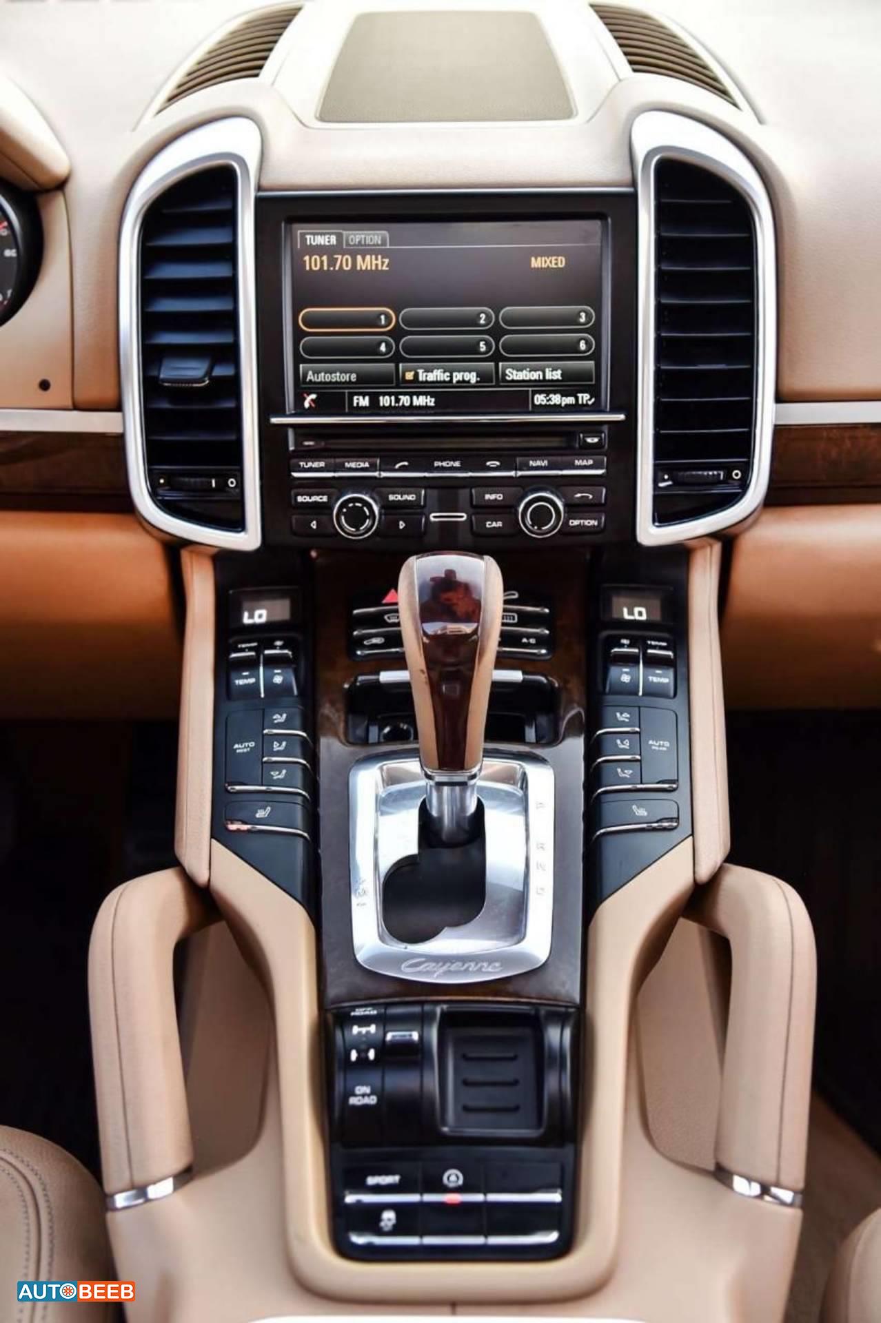 Porsche Cayenne 2014