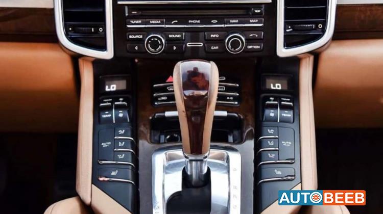 Porsche Cayenne 2014