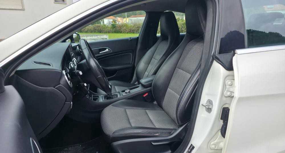 مرسيدس بنز CLS320 2016