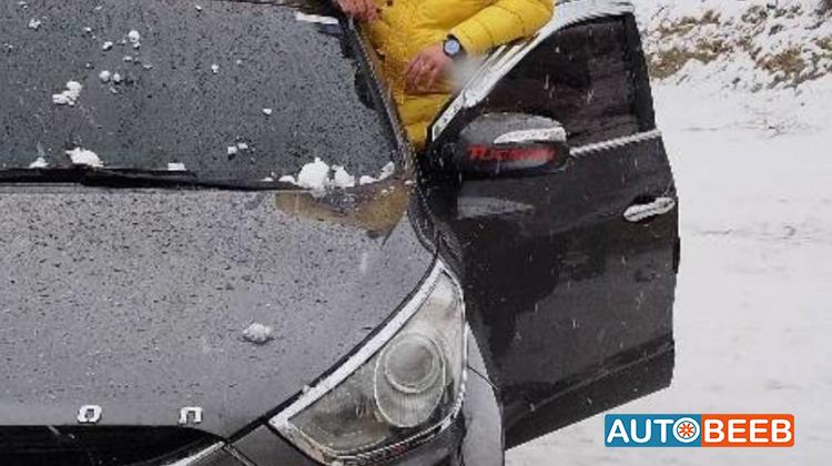 هيونداي توسان 2010