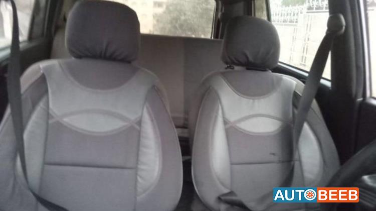 Daihatsu Charade 2003