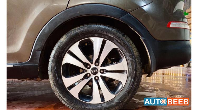 كيا سبورتاج 2012