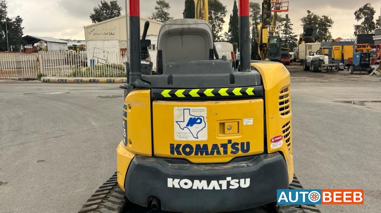Tracked Excavator Komatsu 2012
