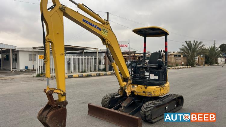 Tracked Excavator Komatsu 2012