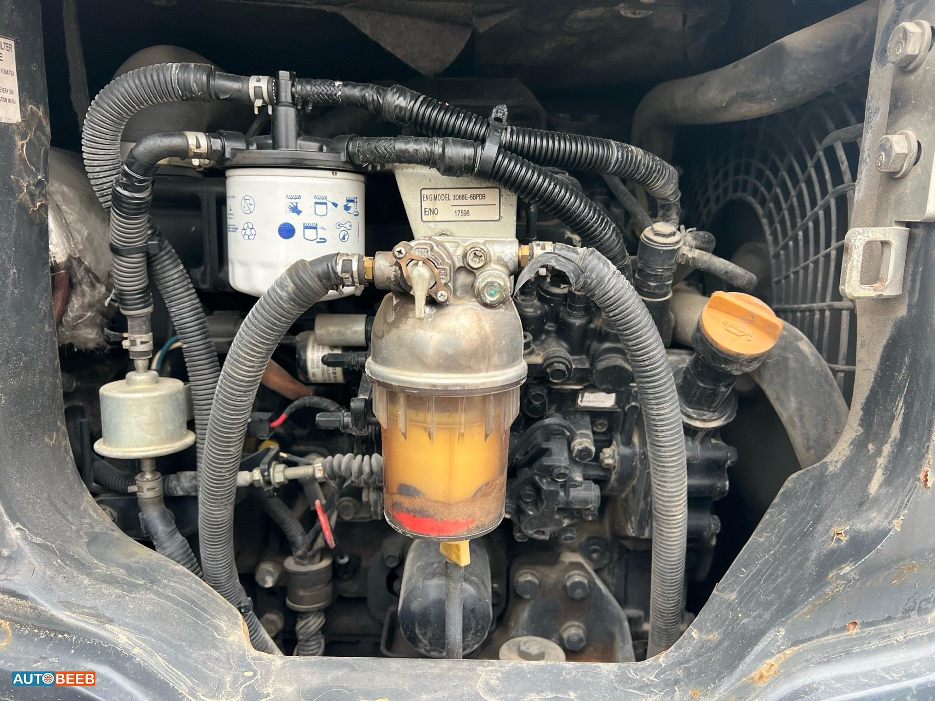 Tracked Excavator Komatsu 2012