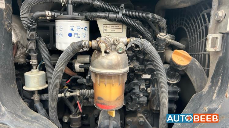 Tracked Excavator Komatsu 2012