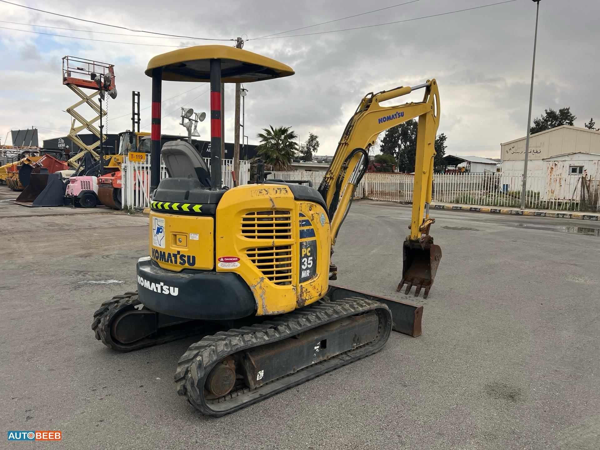 Tracked Excavator Komatsu 2012