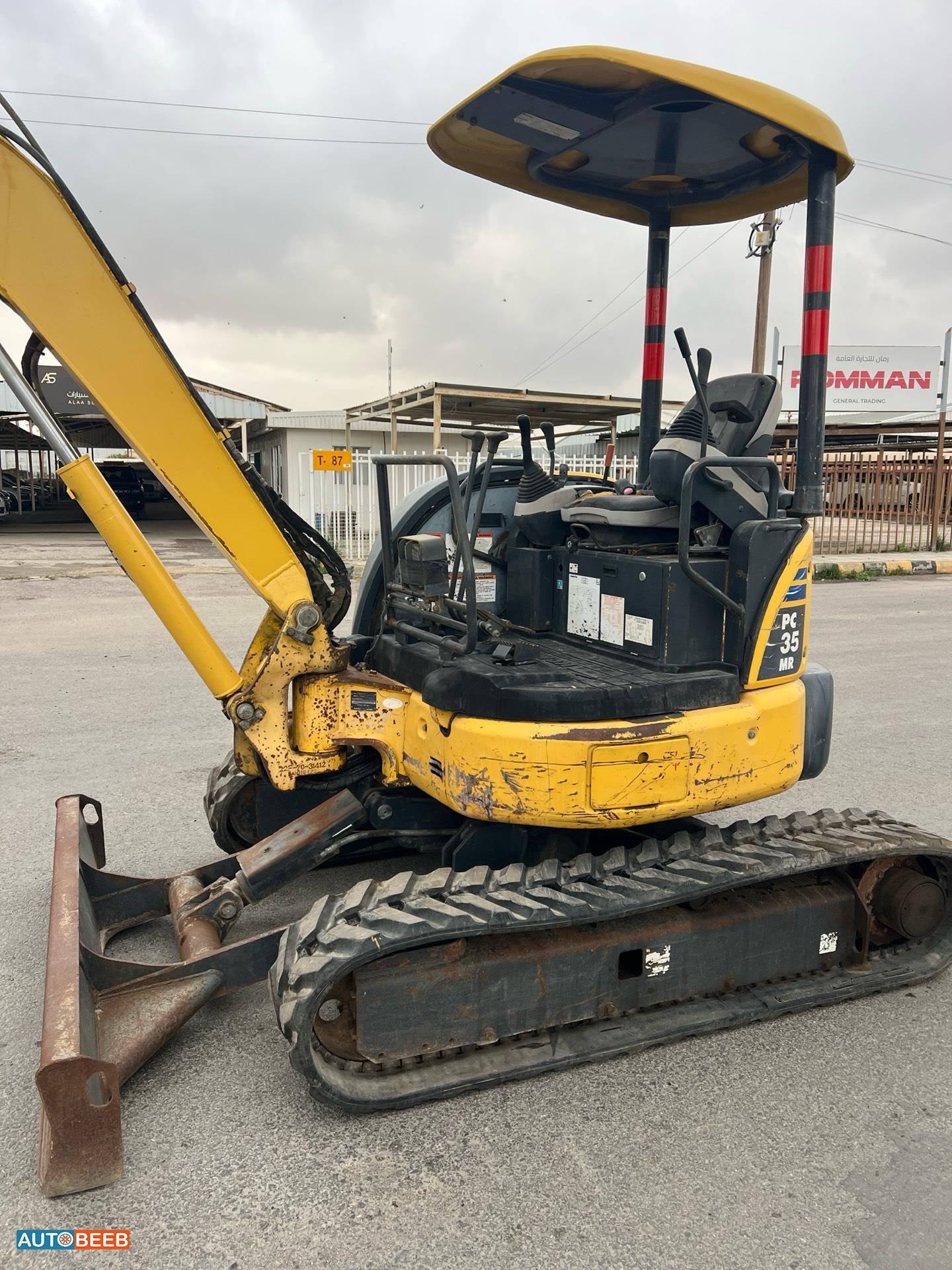 Tracked Excavator Komatsu 2012