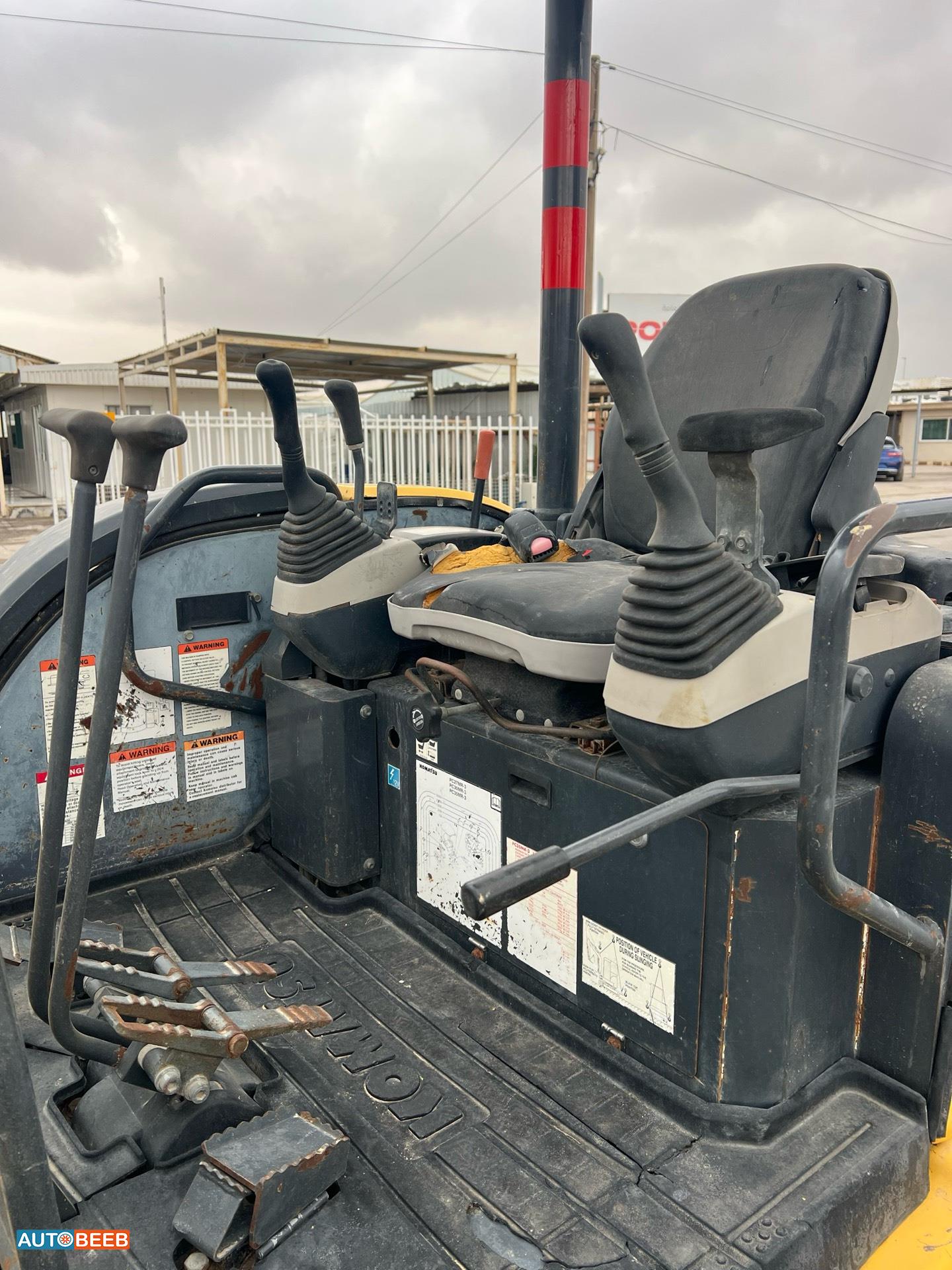 Tracked Excavator Komatsu 2012