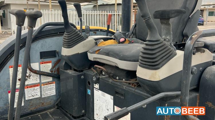 Tracked Excavator Komatsu 2012