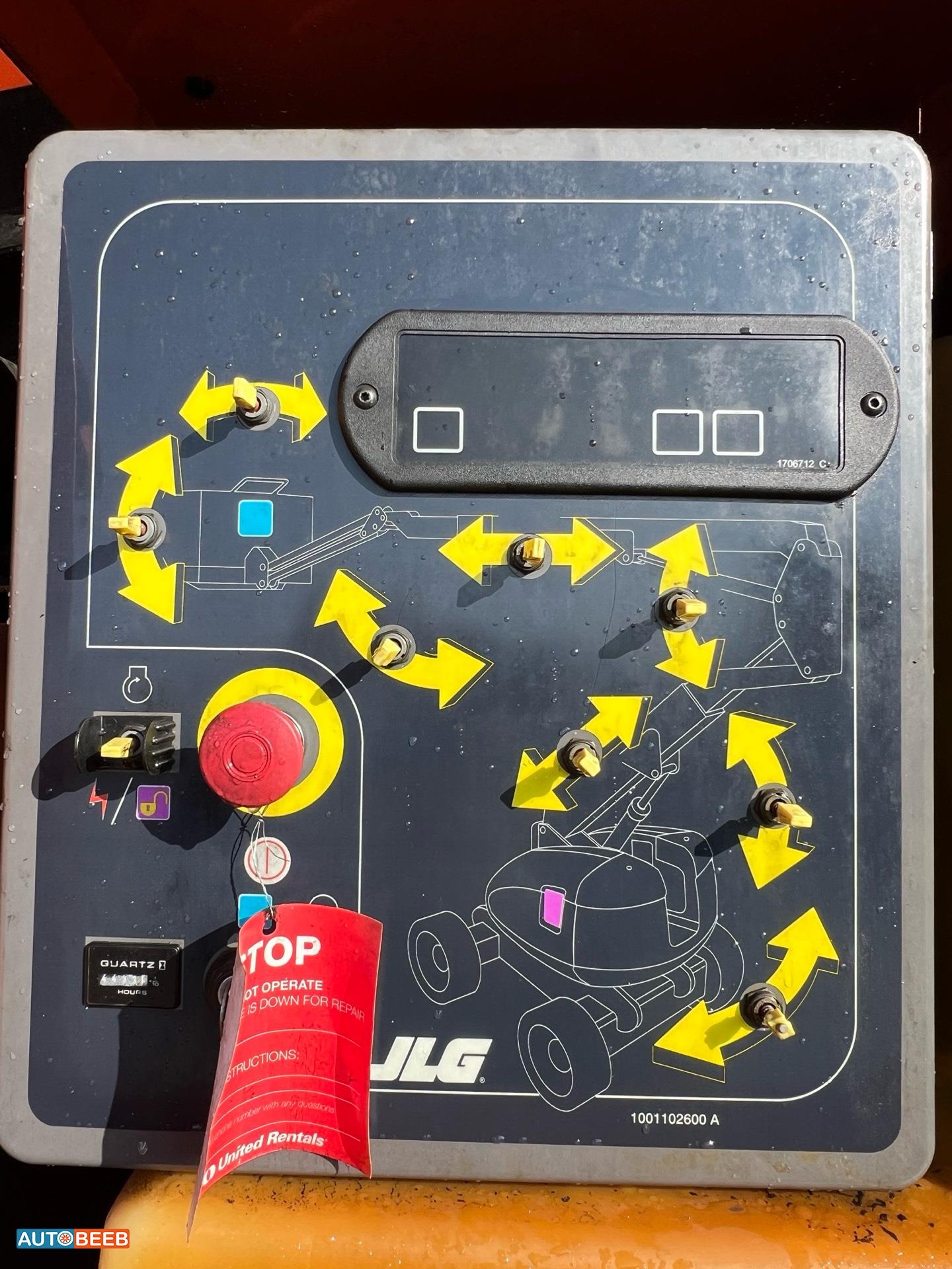 Aerial work platform JLG 2013