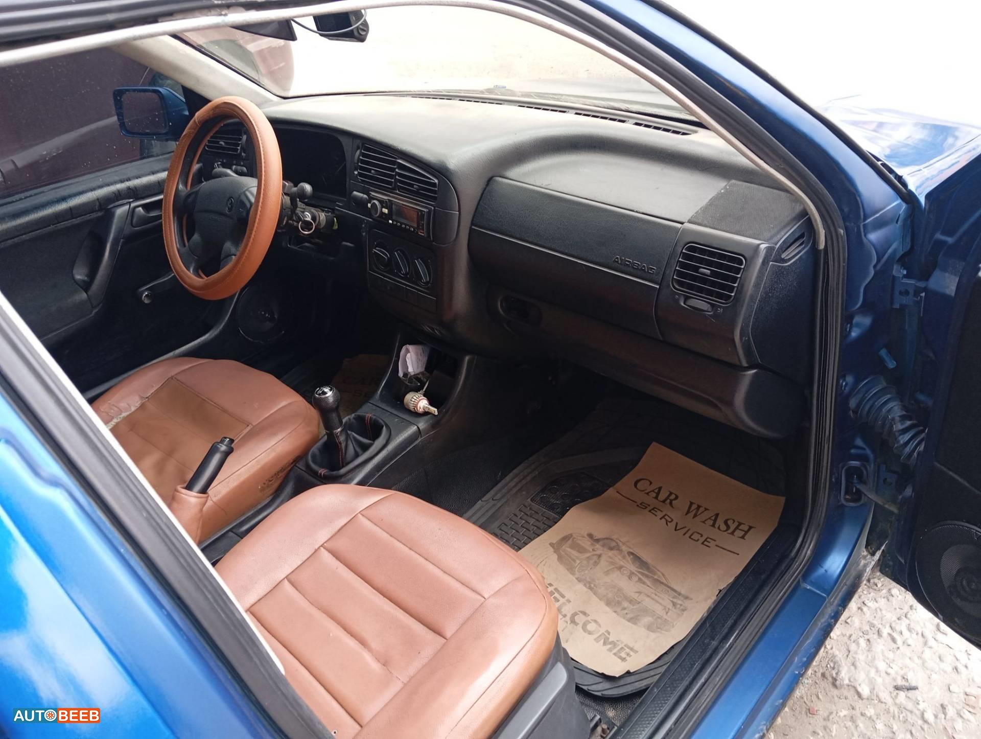 فولكس فاجن جولف MK 1994