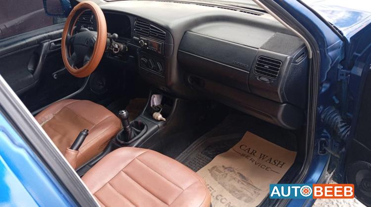 فولكس فاجن جولف MK 1994