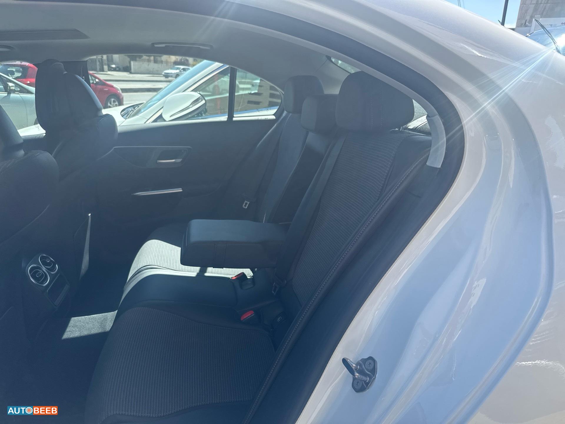 Mercedes Benz C180 2023