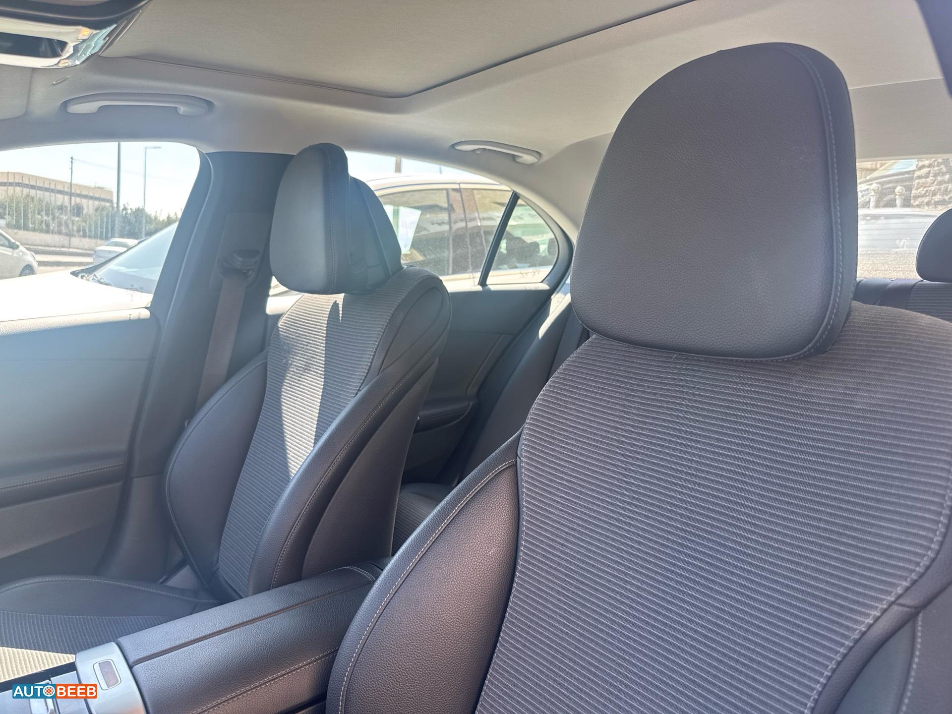 Mercedes Benz C180 2023