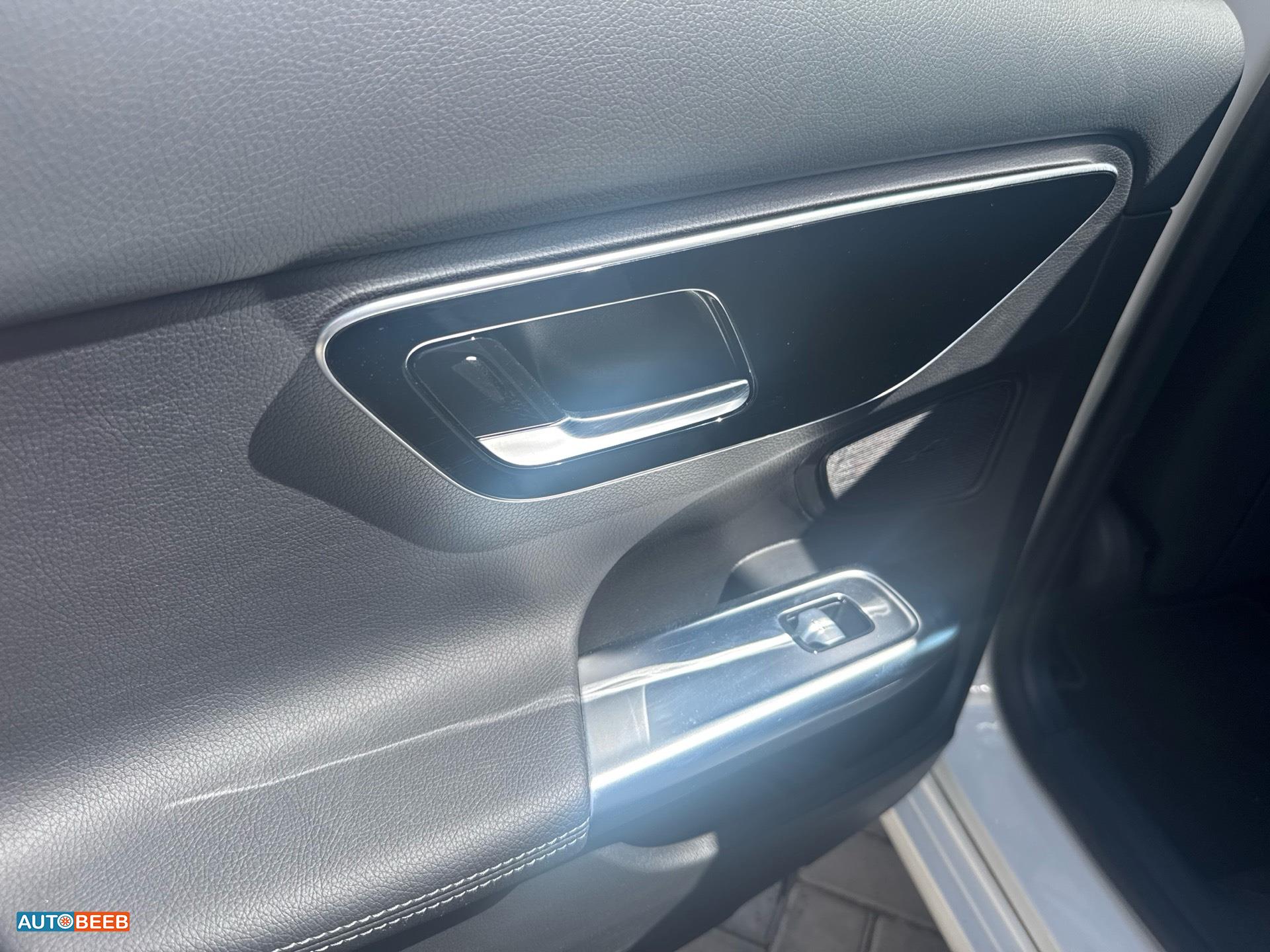 Mercedes Benz C180 2023