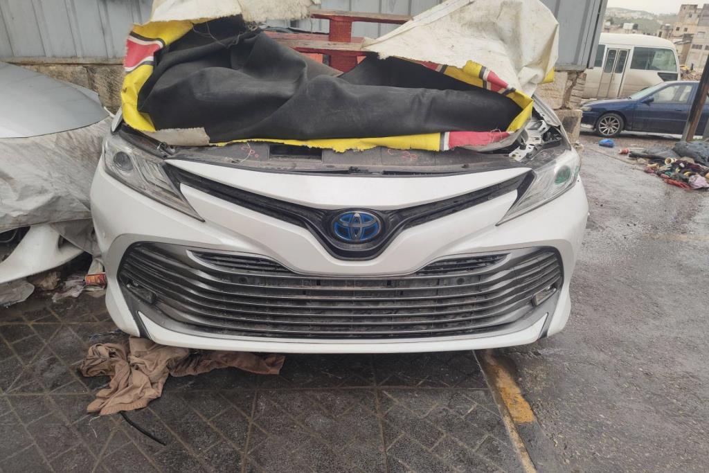 Body  Front clip Toyota Camry