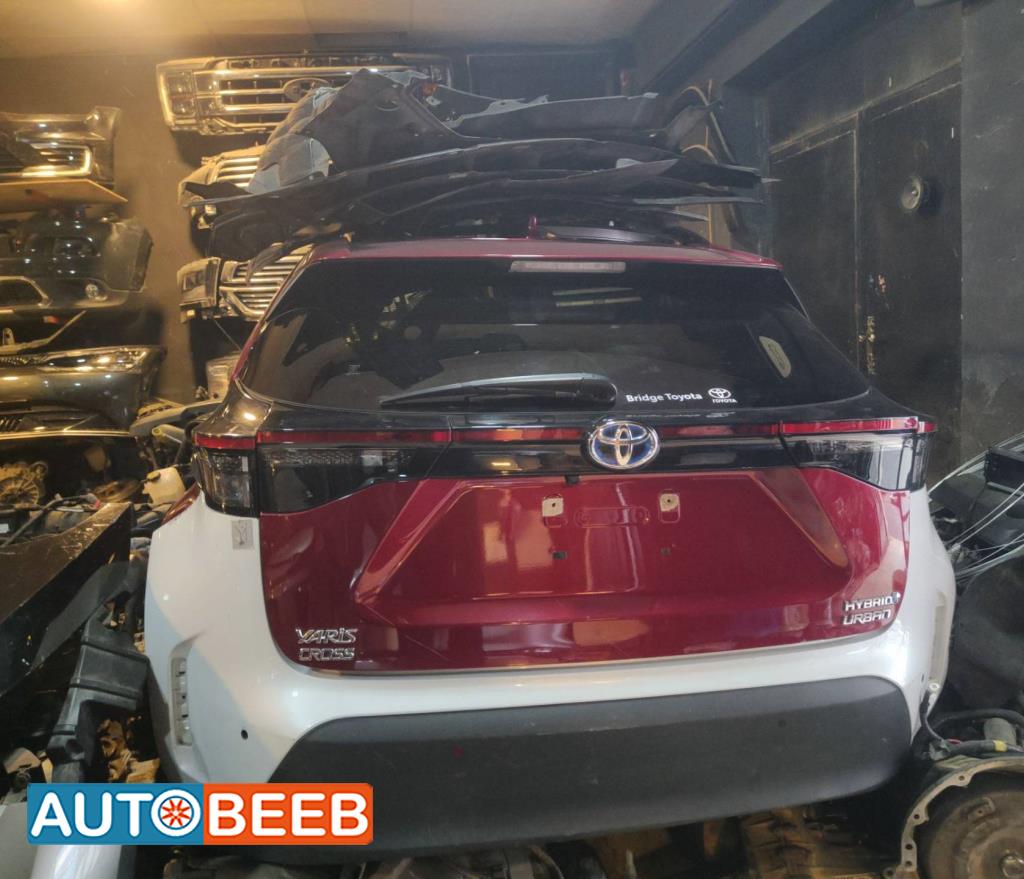 قصة خلفية تويوتا يارس 2022 2023