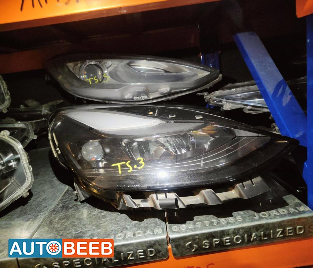 Lights Front light Tesla 3