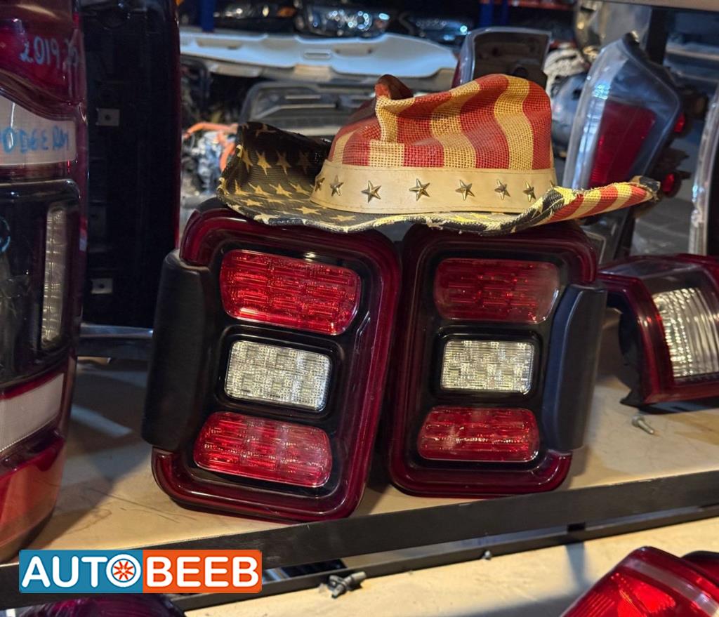 ضوء خلفي يمين شمال جيب جلاديتور 2019 2020 2021