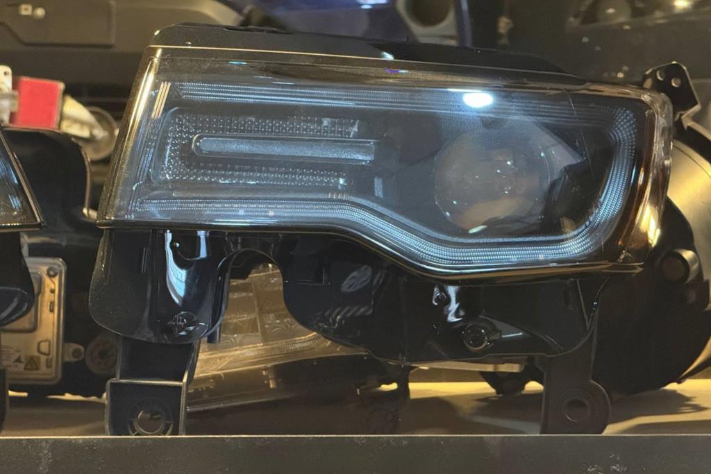 Lights Front light Jeep Grand Cherokee