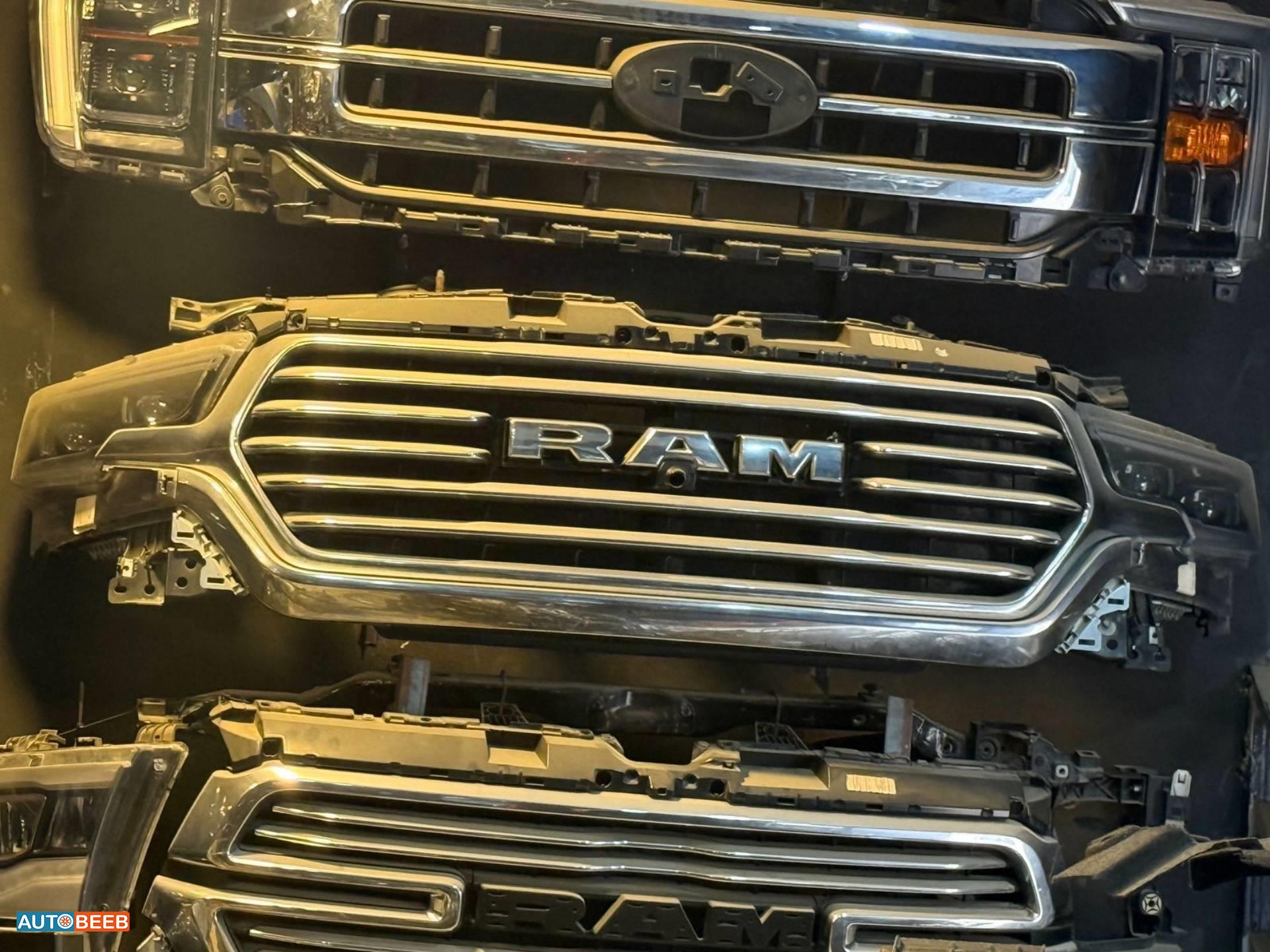 واجهة أمامية طمبون اضوية يمين شمال دودج رام ليمتد 2021 2022 2023