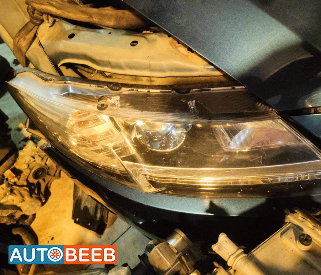 ضوء امامي يمين هوندا cr z 2012 2013 2014